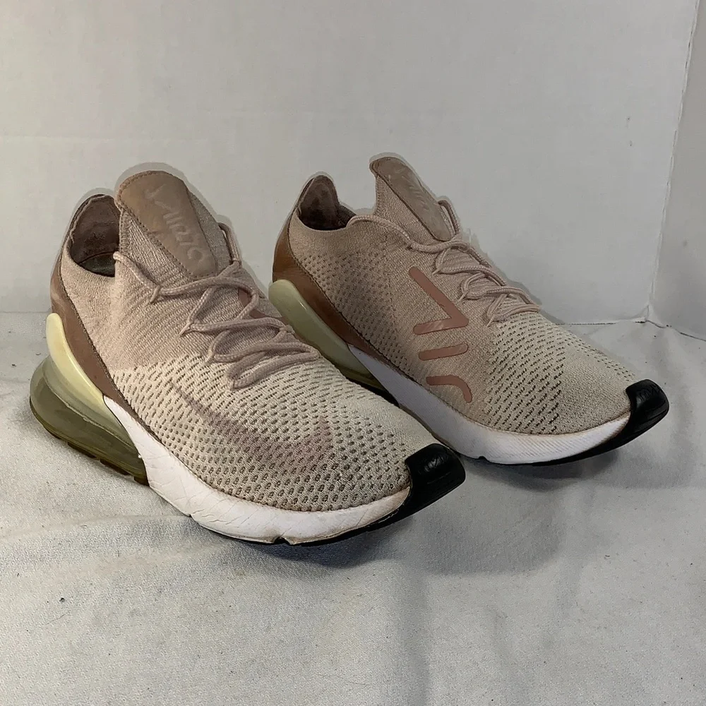 Women’s Nike Air Max 270 Flyknit ‘Guava’ Dust Pink Running Shoes